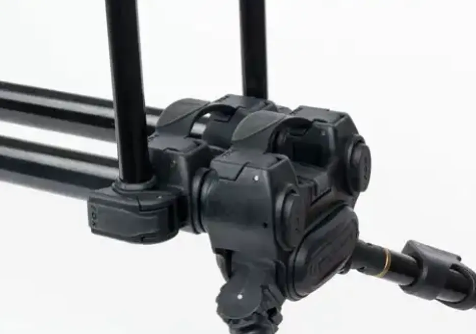 FOX Carp Ranger MK2 Pod 3 Rod inc Case