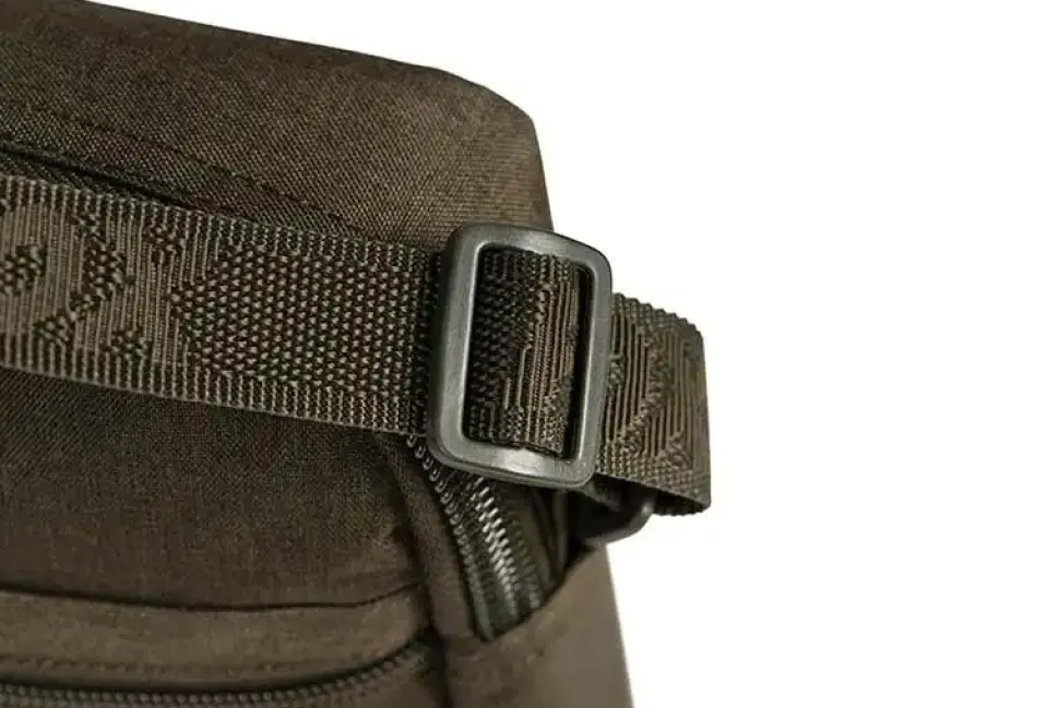 FOX Carp Voyager Shoulder Bag