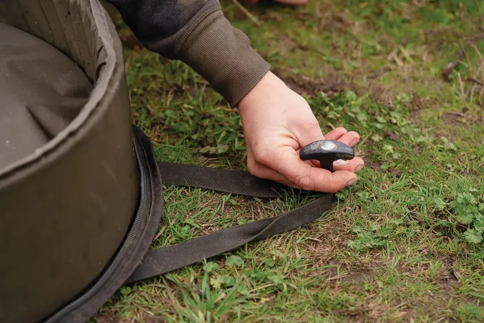 Korda Basix Carp Cradle #XL Dark Kamo 114x27x75cm